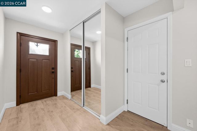 599 Mt Dell Dr, Clayton, CA 94517