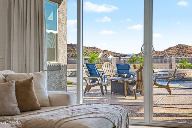 549 W Haxtun Street, San Tan Valley, AZ 85143