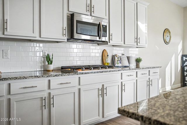 549 W Haxtun Street, San Tan Valley, AZ 85143