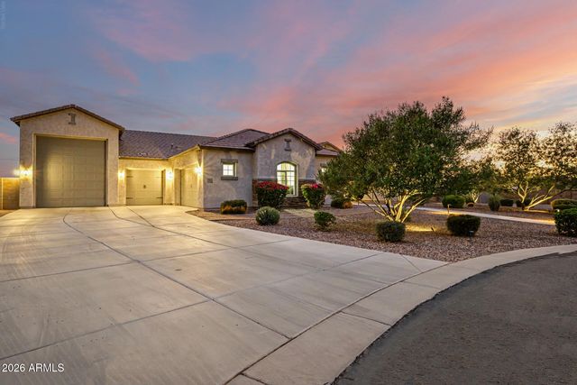 549 W Haxtun Street, San Tan Valley, AZ 85143