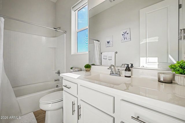 549 W Haxtun Street, San Tan Valley, AZ 85143