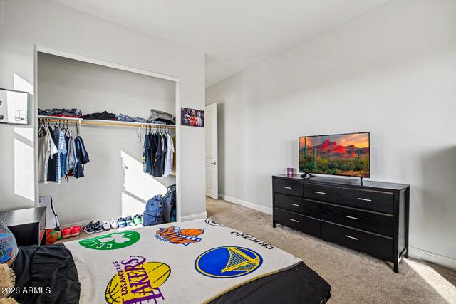 549 W Haxtun Street, San Tan Valley, AZ 85143