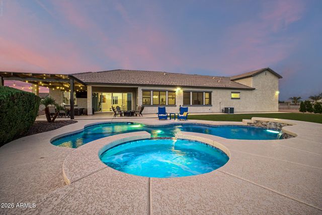 549 W Haxtun Street, San Tan Valley, AZ 85143