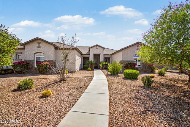 549 W Haxtun Street, San Tan Valley, AZ 85143