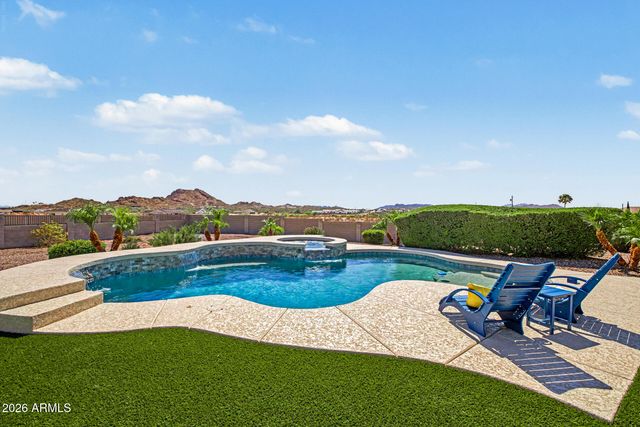 549 W Haxtun Street, San Tan Valley, AZ 85143