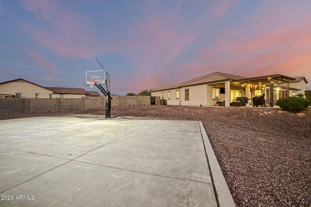 549 W Haxtun Street, San Tan Valley, AZ 85143