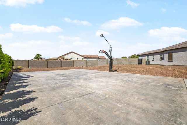 549 W Haxtun Street, San Tan Valley, AZ 85143
