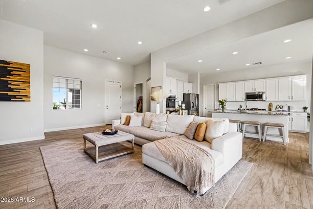549 W Haxtun Street, San Tan Valley, AZ 85143