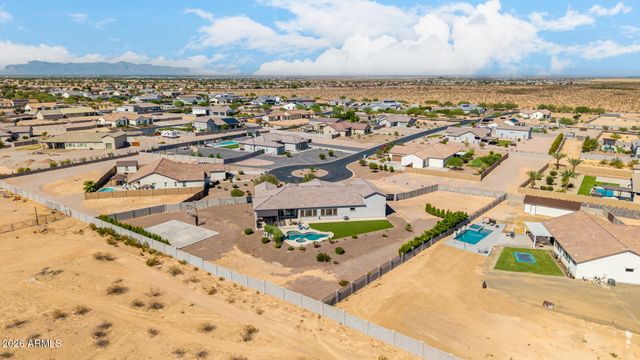 549 W Haxtun Street, San Tan Valley, AZ 85143