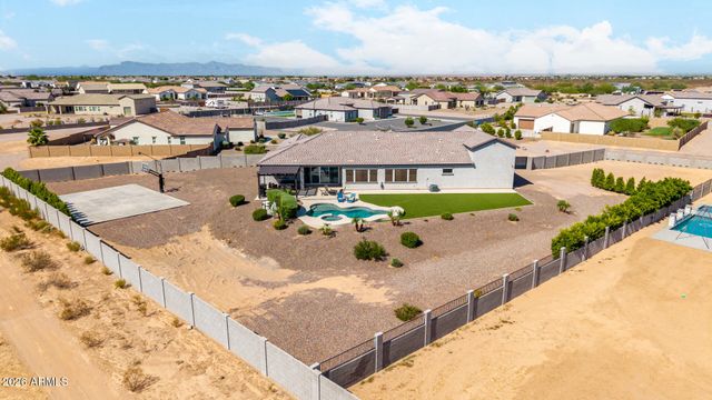 549 W Haxtun Street, San Tan Valley, AZ 85143