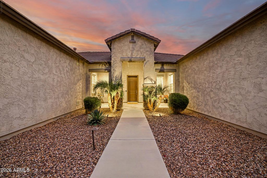 549 W Haxtun Street, San Tan Valley, AZ 85143 — photo 3