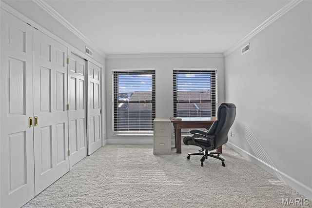 514 Coeur De Royale Drive 403, Creve Coeur, MO 63141