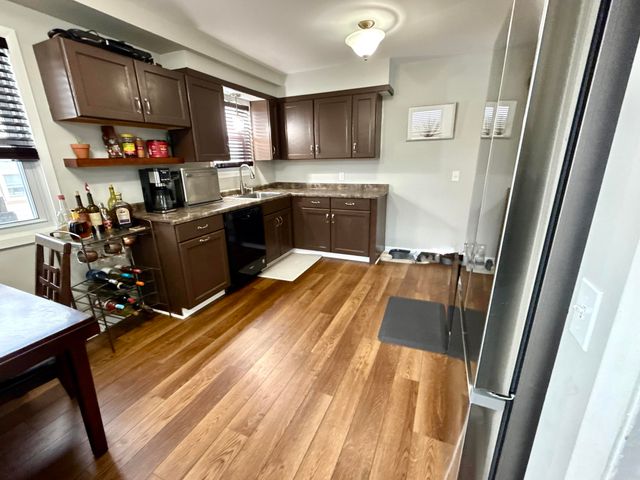 4630 Jefferson Avenue SE, Grand Rapids, MI 49548