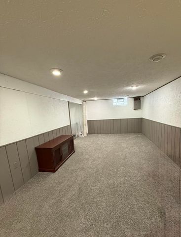 4630 Jefferson Avenue SE, Grand Rapids, MI 49548