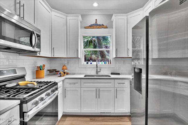 29 Fort Holmes Trail, Bald Head Island, NC 28461