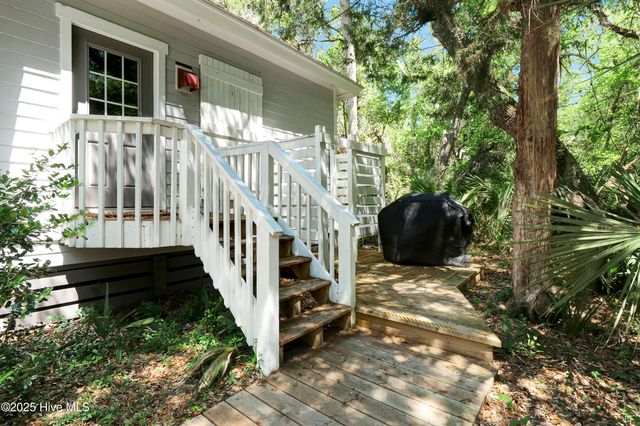 29 Fort Holmes Trail, Bald Head Island, NC 28461