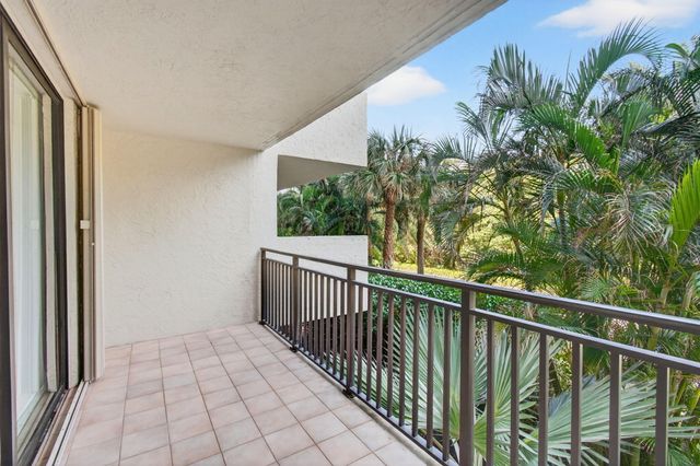 3908 S Ocean Boulevard 127, Highland Beach, FL 33487