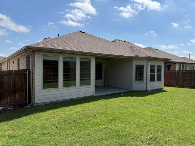 923 Hawthorn Lane, Mansfield, TX 76063