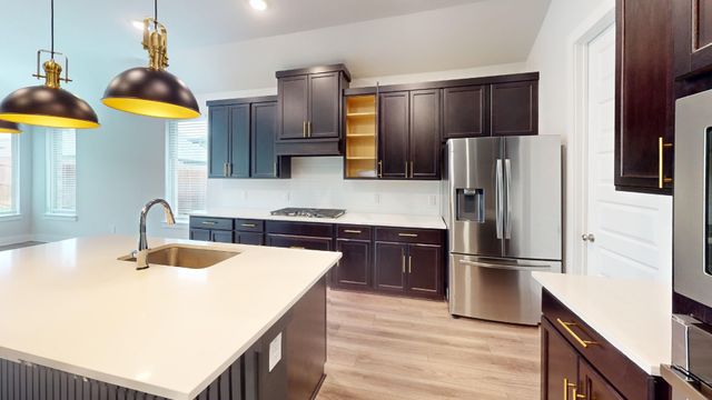 923 Hawthorn Lane, Mansfield, TX 76063