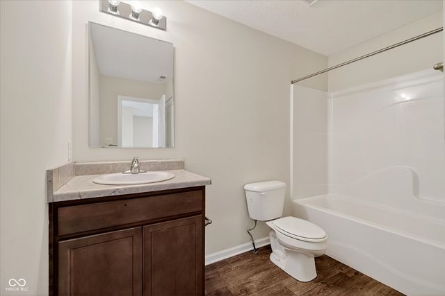 10828 Penwell Way, Indianapolis, IN 46235