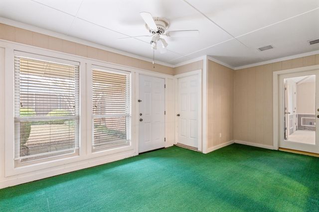 533 Hidden Brooke Drive, Desoto, TX 75115