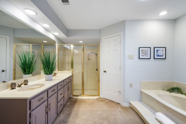 533 Hidden Brooke Drive, Desoto, TX 75115