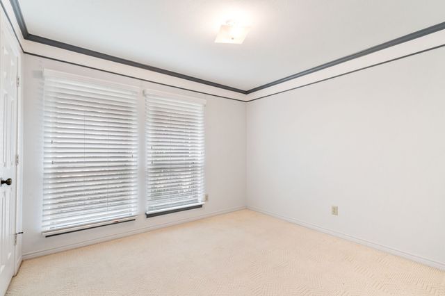 533 Hidden Brooke Drive, Desoto, TX 75115