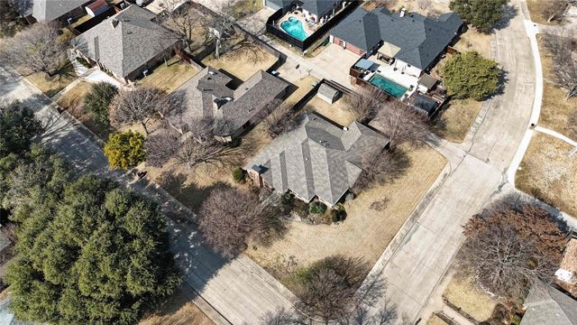 533 Hidden Brooke Drive, Desoto, TX 75115