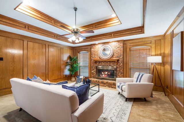 533 Hidden Brooke Drive, Desoto, TX 75115