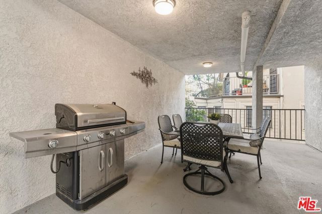 1393 N Avenue 57, Los Angeles, CA 90042