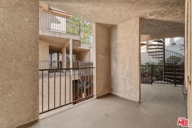 1393 N Avenue 57, Los Angeles, CA 90042