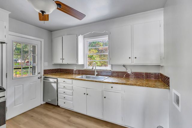 848 Savage Road, Charleston, SC 29414