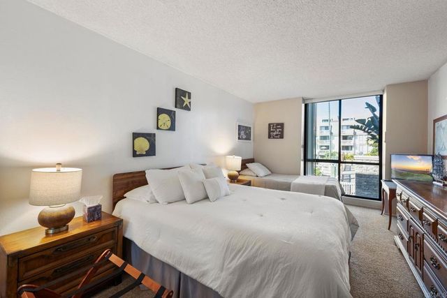 999 N Pacific Street C201, Oceanside, CA 92054