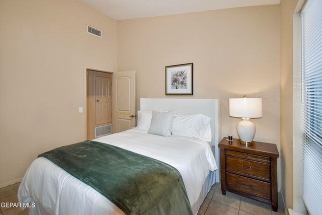 6337 FRANKLIN GATE Drive, El Paso, TX 79912