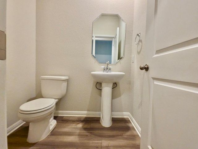 110 Grapefruit RD, Hutto, TX 78634