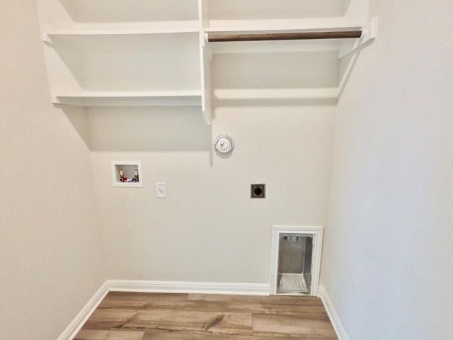 110 Grapefruit RD, Hutto, TX 78634