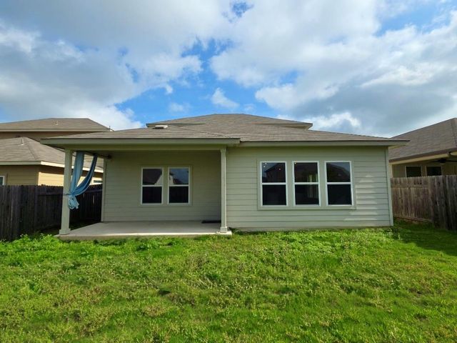 110 Grapefruit RD, Hutto, TX 78634