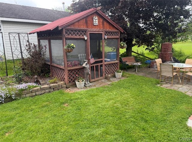 110 Oklahoma Avenue, Whitestown, NY 13424