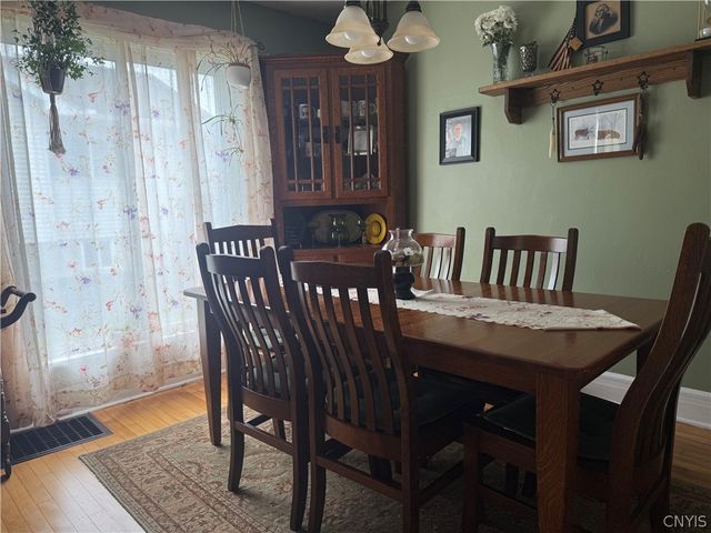 110 Oklahoma Avenue, Whitestown, NY 13424
