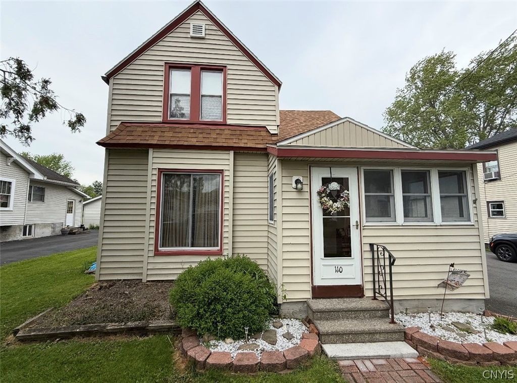 110 Oklahoma Avenue, Whitestown, NY 13424