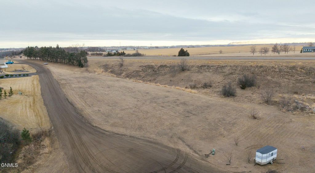 1107 9th Avenue NW, Jamestown, ND 58401 photo 4