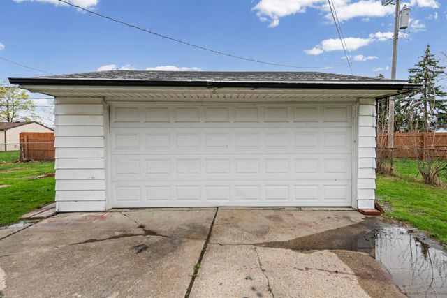 26637 Wenfield Street, Roseville, MI 48066