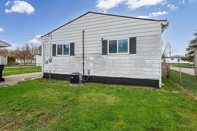 26637 Wenfield Street, Roseville, MI 48066