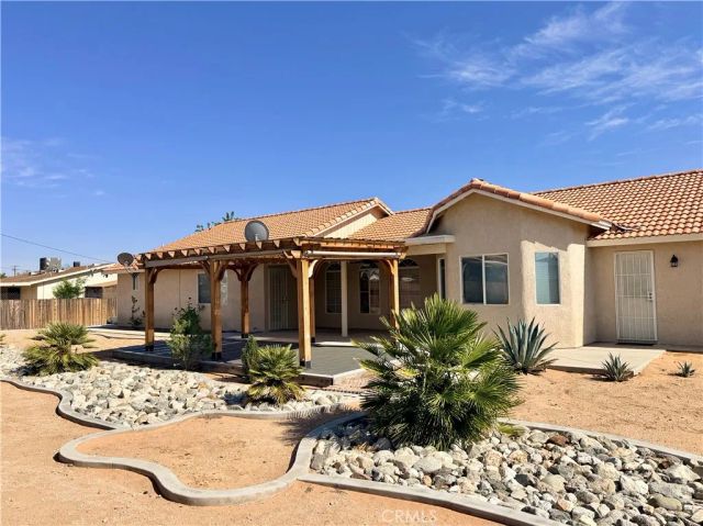 20158 Yucca Loma Road, Apple Valley, CA 92307