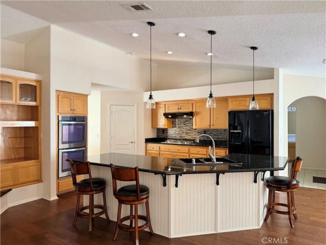20158 Yucca Loma Road, Apple Valley, CA 92307