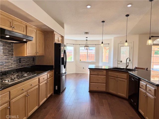 20158 Yucca Loma Road, Apple Valley, CA 92307
