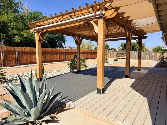 20158 Yucca Loma Road, Apple Valley, CA 92307
