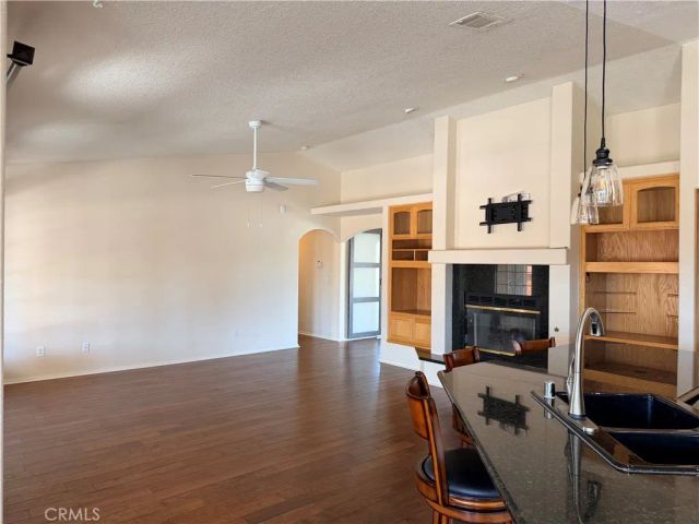 20158 Yucca Loma Road, Apple Valley, CA 92307