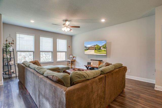 8225 Manx Point, Godley, TX 76044