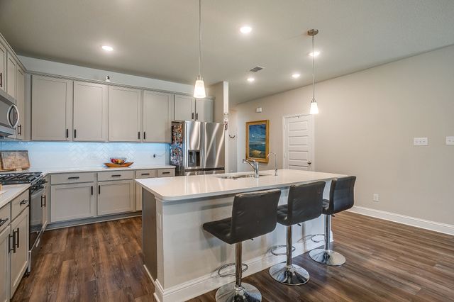 8225 Manx Point, Godley, TX 76044
